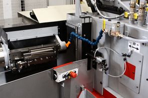 Surface grinding of knife blades