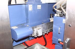 Serrated grinding of mechanical knives