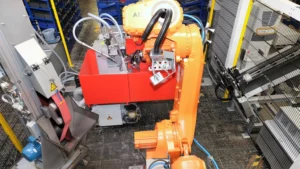 Spatenschleifen mit Robotertechnik