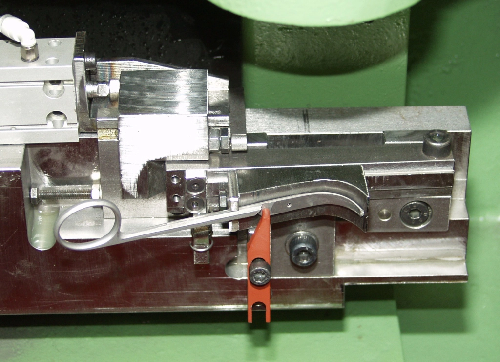 Baureihe BG/RV Seiten-Flächenschleifmaschine für stark gekrümmte Werkstücke
