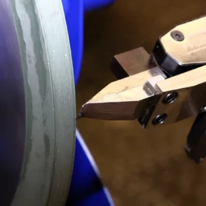 Robotersystem – Baureihe RSP/1S zum Schärfen von Mikroscheren
