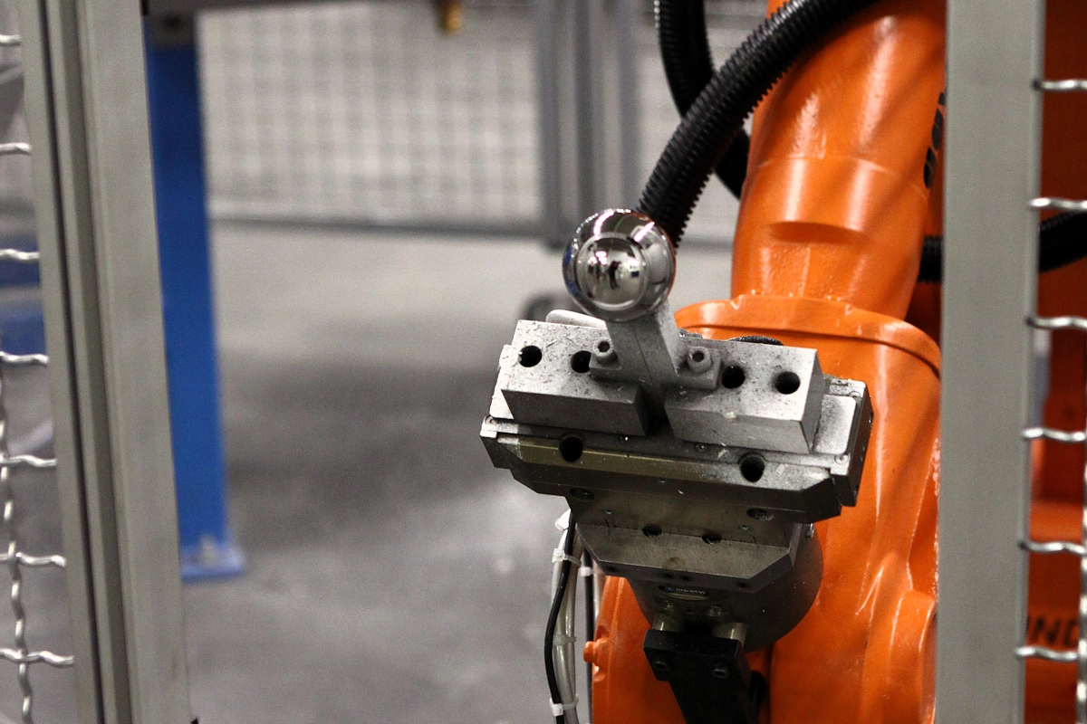Système robotisé - Série RSP/2P pour le polissage des prothèses de hanche – Image 3