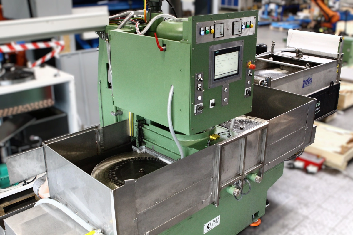 Máquina rectificadora de mesa giratoria - Serie DRG - Imagen 4