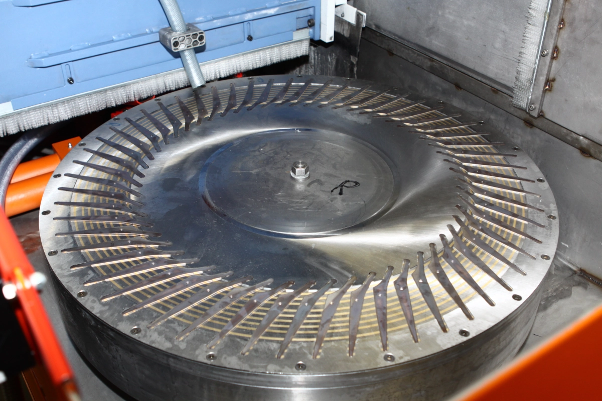 Máquina rectificadora de mesa giratoria - Serie DRG - Imagen 3