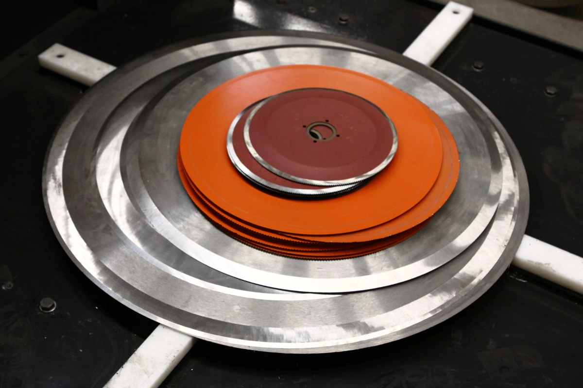 Máquina rectificadora de mesa giratoria - Serie RMS - Imagen 4