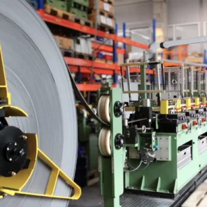 Machine de traitement des rives de feuillards - Série BKB/S pour un enlèvement de matière important