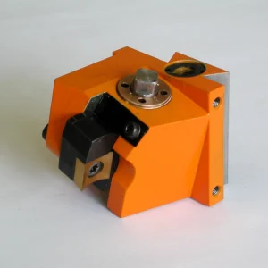 Accessoires pour machines d'usinage par enlèvement de copeaux de bandes métalliques - Porte-outils