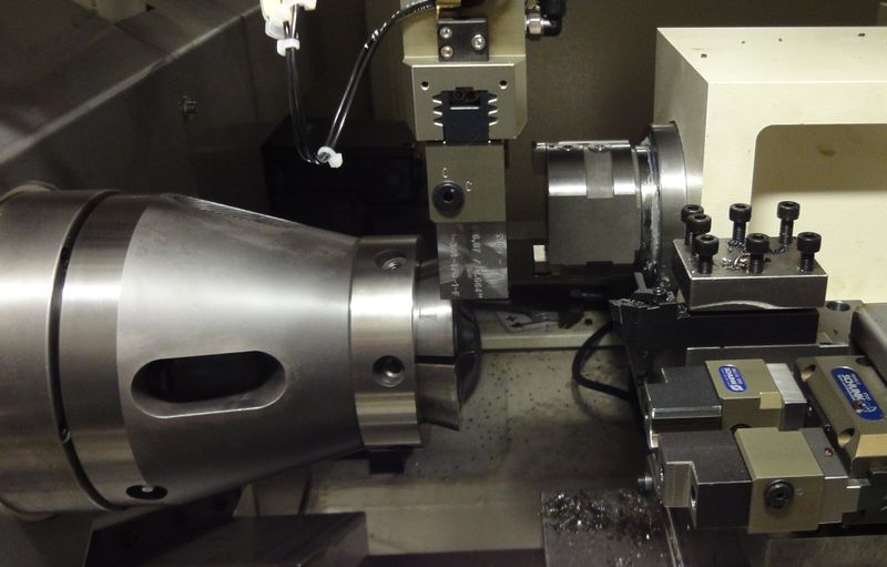 Axe de chargement CNC