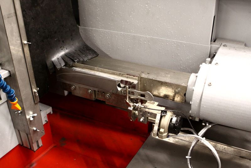 Porte-pièce pour machine de meulage des pièces biseautées BG