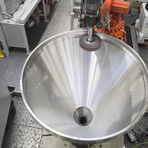 Cellules robotisées de meulage pour les grandes pièces